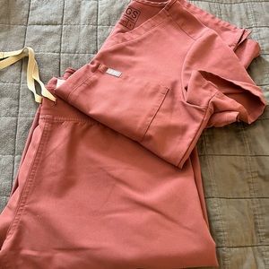 FIGS scrubs